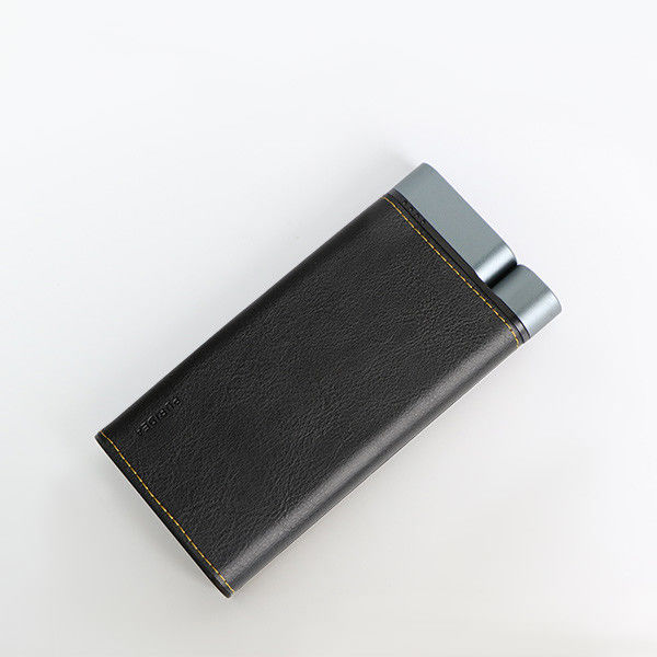 10000mAh パワーバンク メタルシェル レザー仕上げ 2pcs USB-A 1pc Type-C ポート
