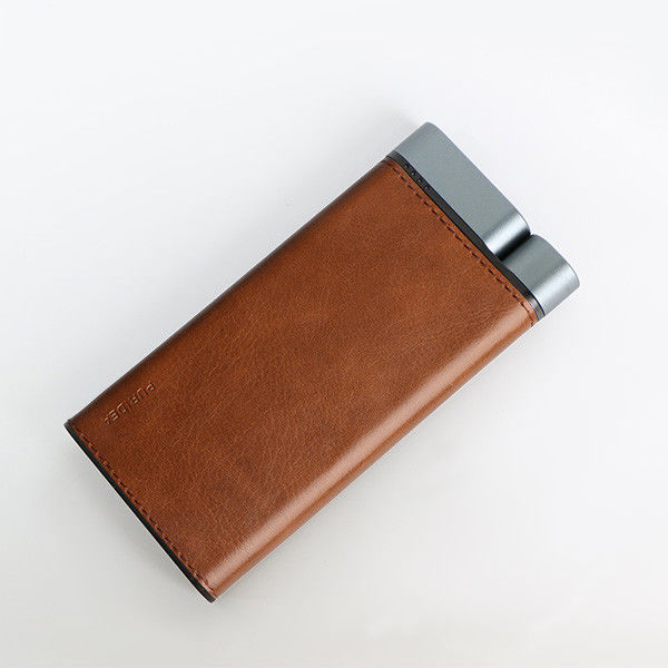 10000mAh パワーバンク メタルシェル レザー仕上げ 2pcs USB-A 1pc Type-C ポート