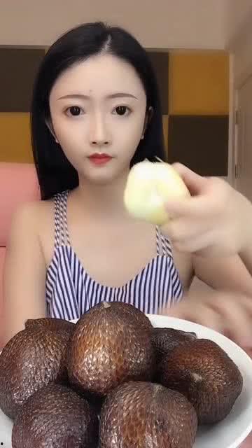 网红主播吃大瓜是谁,背后真相令人震惊